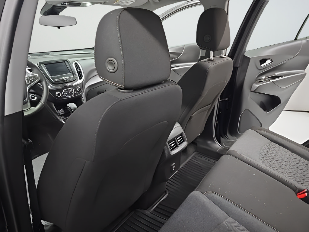 Used 2024 Chevrolet Equinox LT w/ Driver Convenience Package AWD/4WD image 16