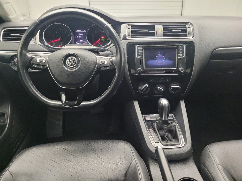 Used 2016 Volkswagen Jetta SEL w/ Lighting Package image 22
