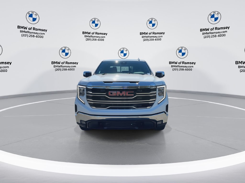 Used 2023 GMC Sierra 1500 SLT w/ SLT Premium Package AWD/4WD image 3