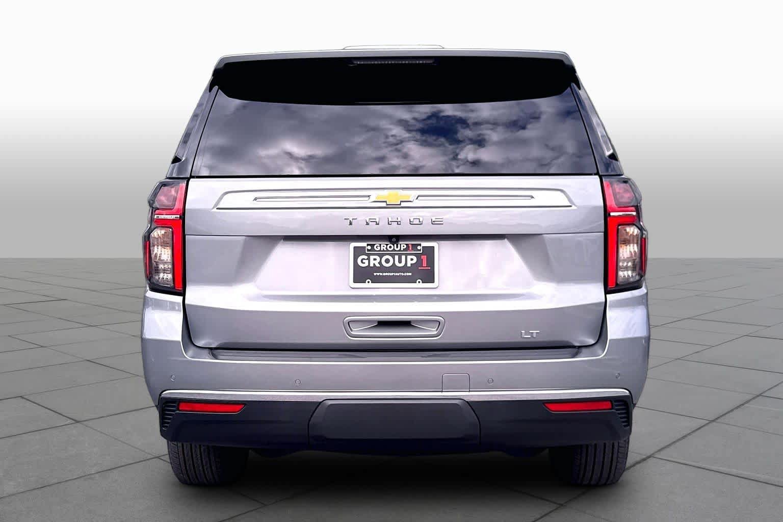 Used 2024 Chevrolet Tahoe LT w/ Luxury Package RWD image 4