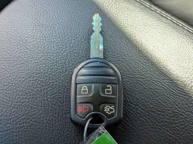 Used 2014 Ford Explorer XLT w/ Equipment Group 202A FWD image 42