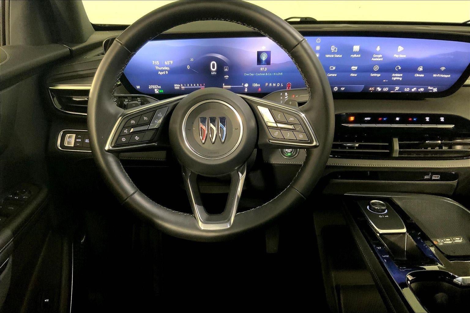 Used 2025 Buick Enclave Preferred FWD image 5