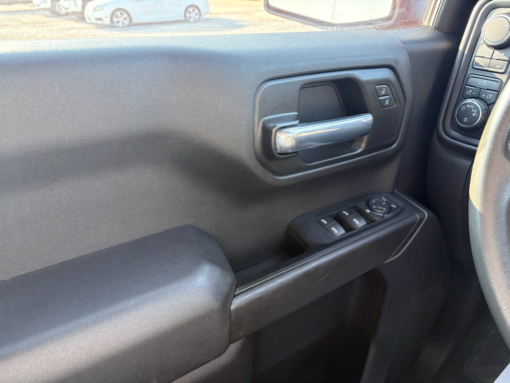 Used 2023 Chevrolet Silverado 1500 Custom Trail Boss AWD/4WD image 18