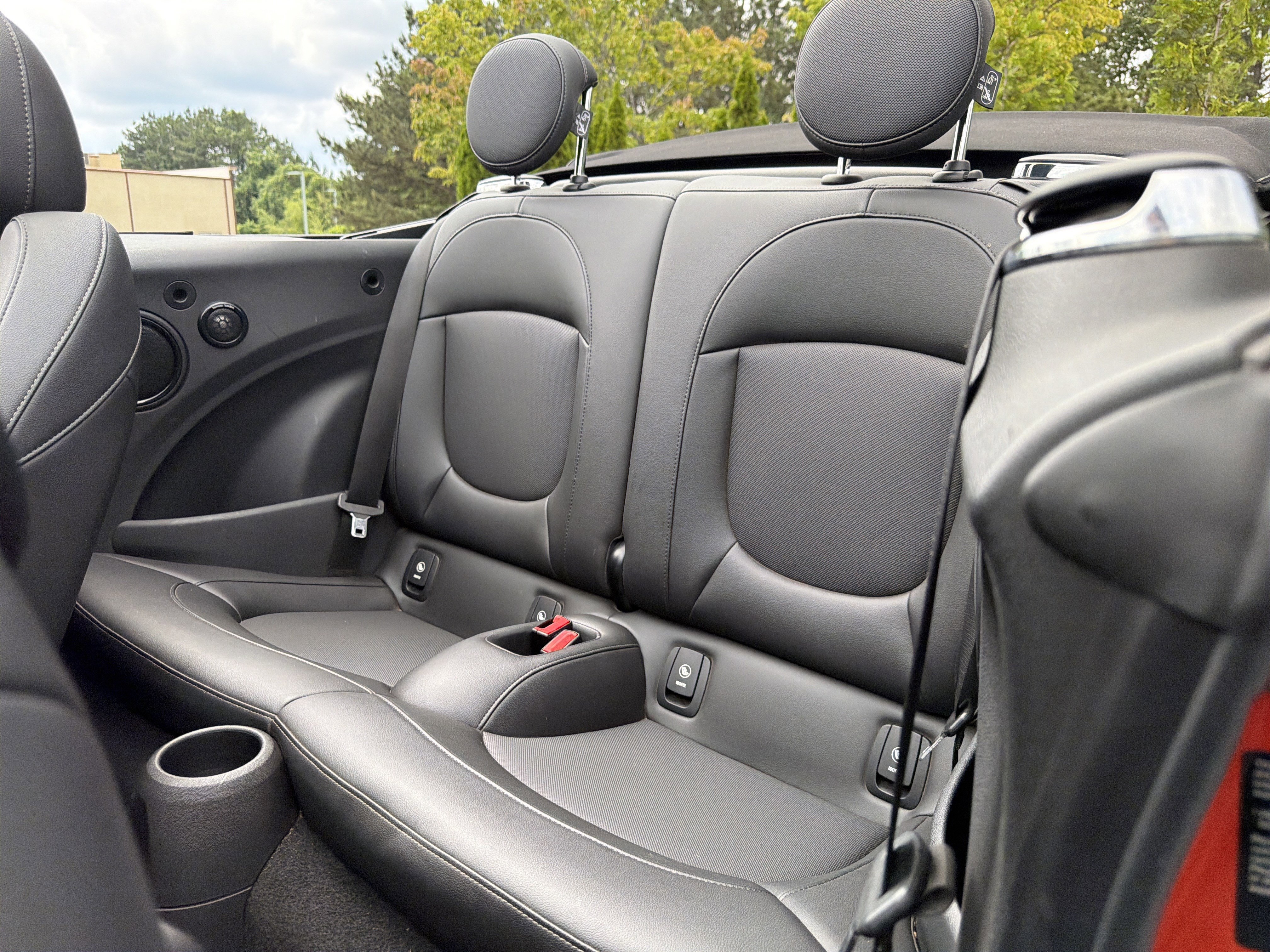 Used 2020 MINI Cooper Convertible w/ Premium Package FWD image 8