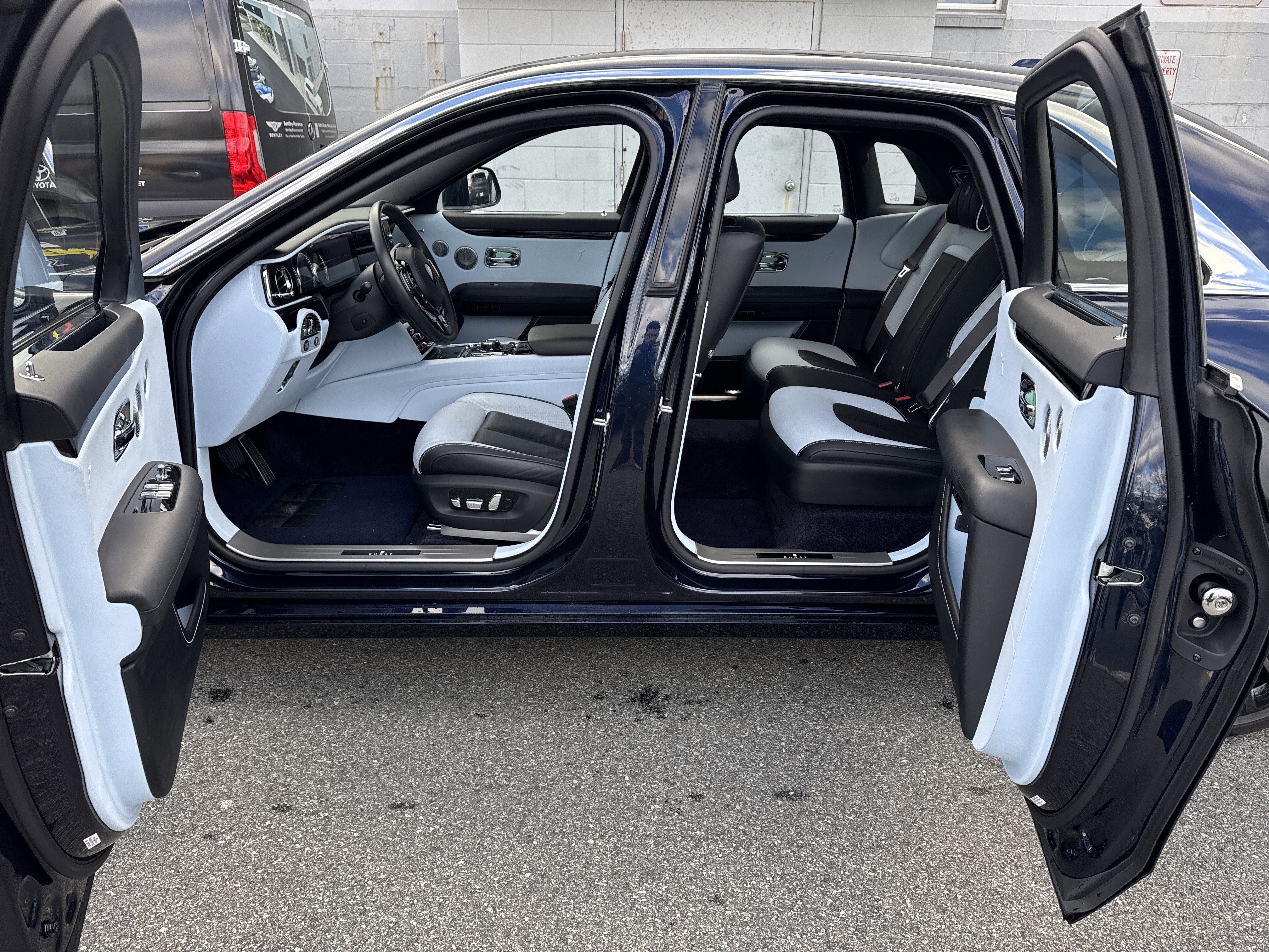 Certified 2021 Rolls-Royce Ghost image 34