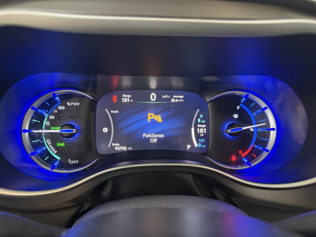 Used 2021 Chrysler Pacifica Touring-L FWD image 16
