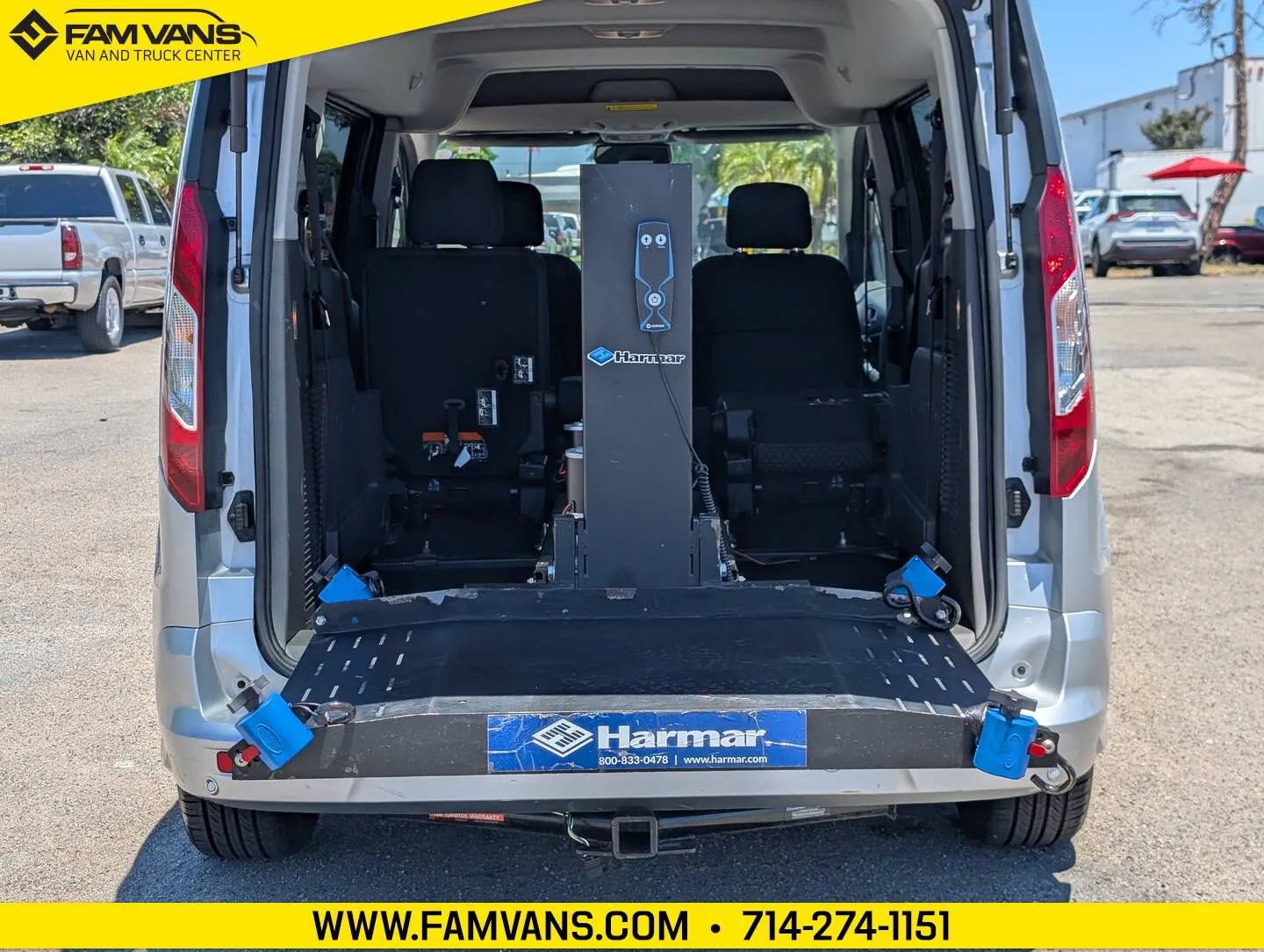 Used 2020 Ford Transit Connect XLT FWD image 13