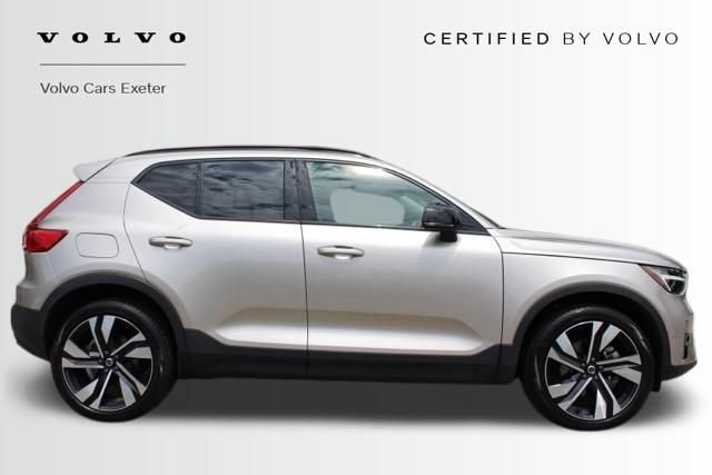 Certified 2023 Volvo XC40 B5 Ultimate w/ Climate Package AWD/4WD image 11