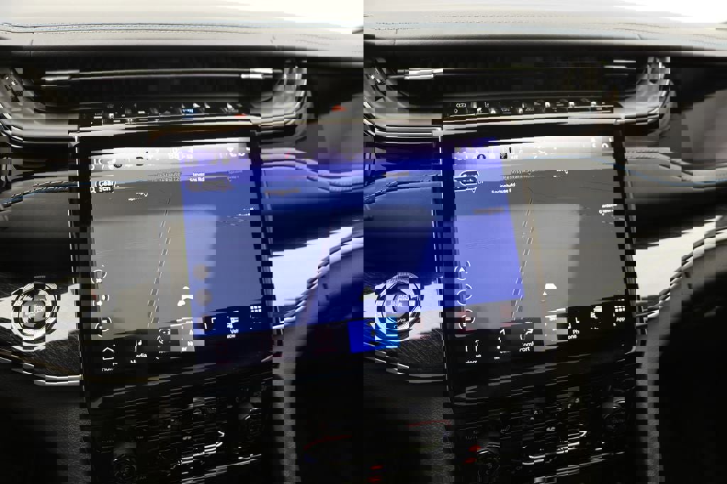 Used 2022 Jeep Grand Cherokee Trailhawk w/ Advanced Protech Group II AWD/4WD image 24