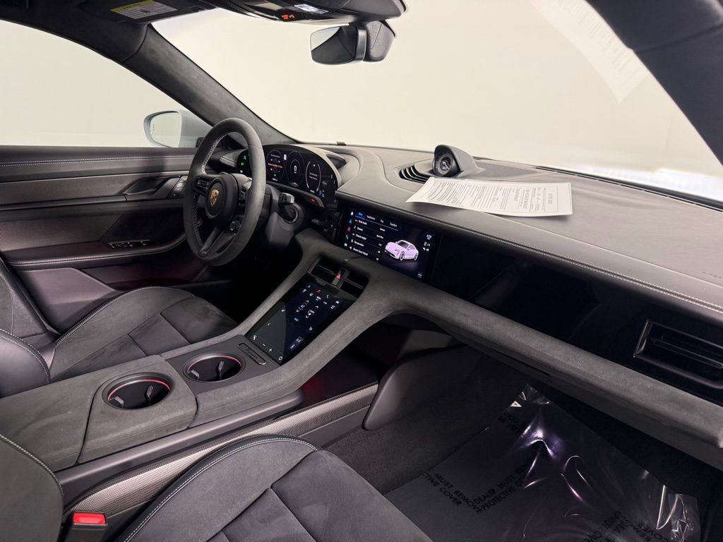 Certified 2024 Porsche Taycan GTS image 13
