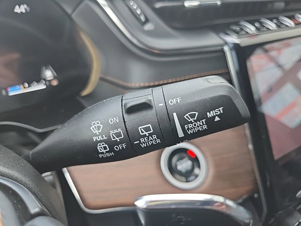 Used 2025 Jeep Grand Cherokee Summit image 43