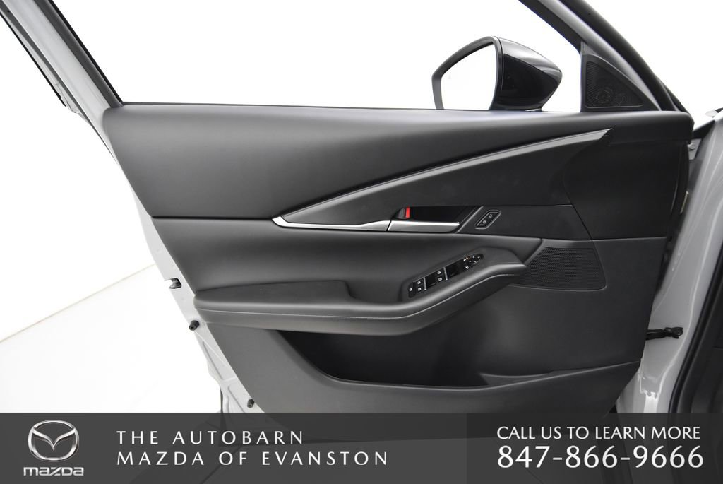 New 2026 MAZDA CX-30 AWD 2.5 S w/ Select Sport Pkg image 30