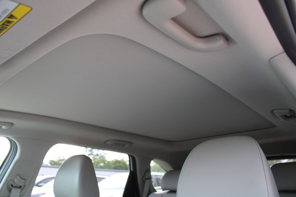 Certified 2025 Kia Sorento S w/ Panoramic Sunroof Package FWD image 60