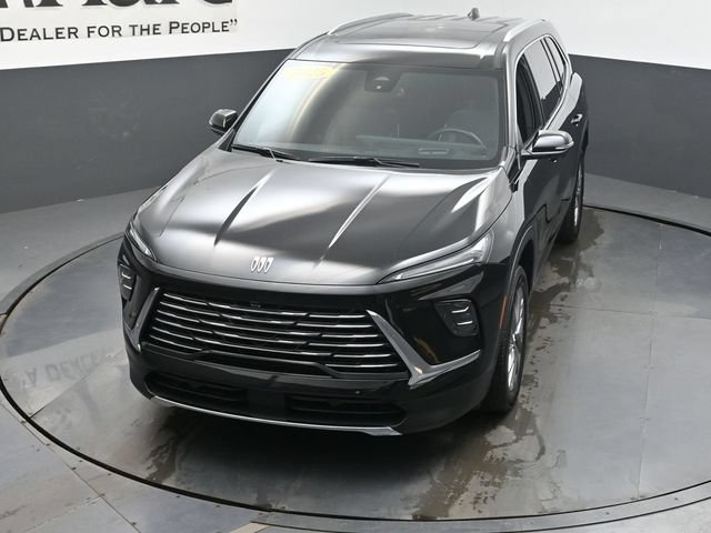 Used 2025 Buick Enclave Preferred w/ Power Package AWD/4WD image 47