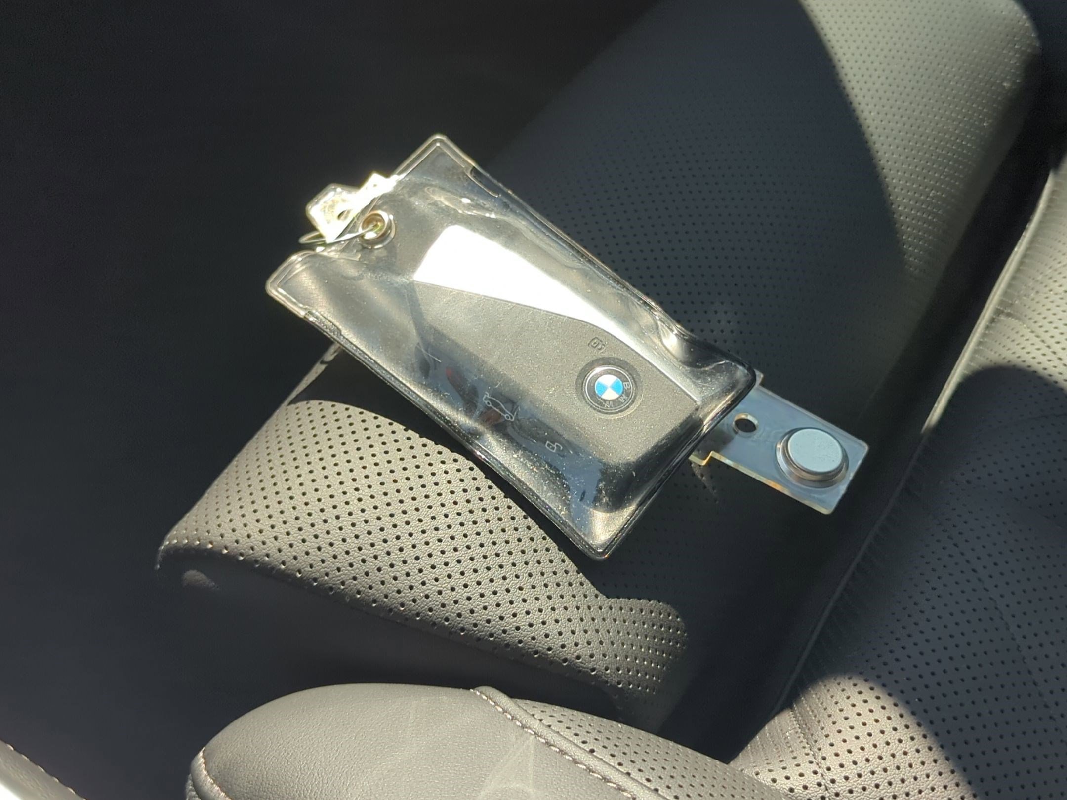 Used 2025 BMW X5 xDrive50e w/ Premium Package image 36