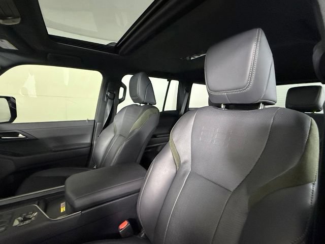 Used 2024 Lexus GX 550 AWD/4WD image 16