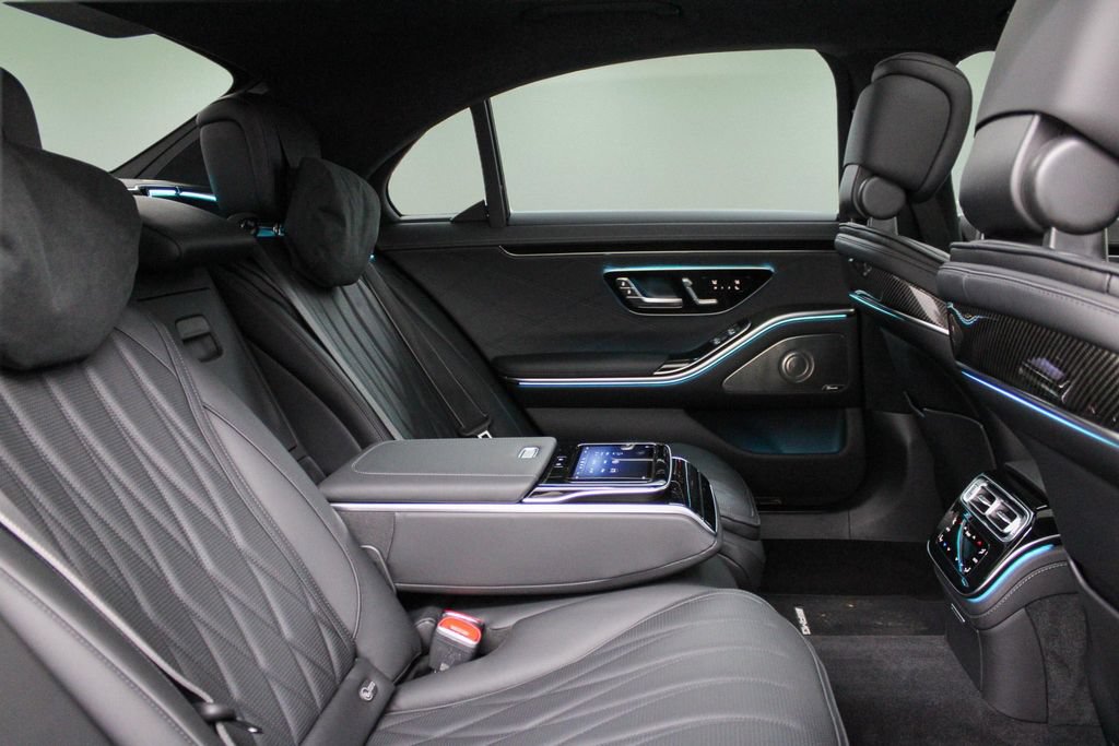Used 2024 Mercedes-Benz S 63 AMG S image 27