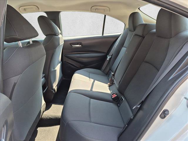 Used 2020 Toyota Corolla LE FWD image 17
