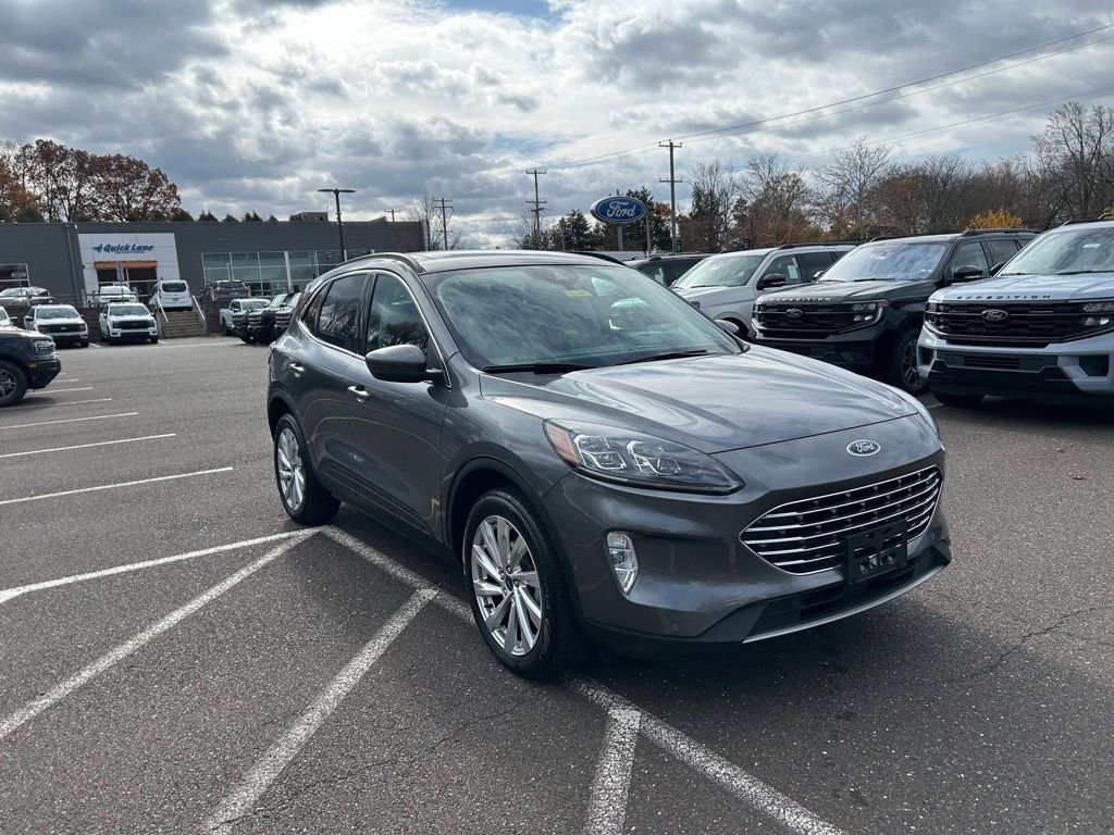 Certified 2022 Ford Escape Titanium w/ Titanium Elite Package image 3