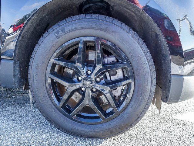 Used 2023 Ford Edge SEL w/ Convenience Package image 6