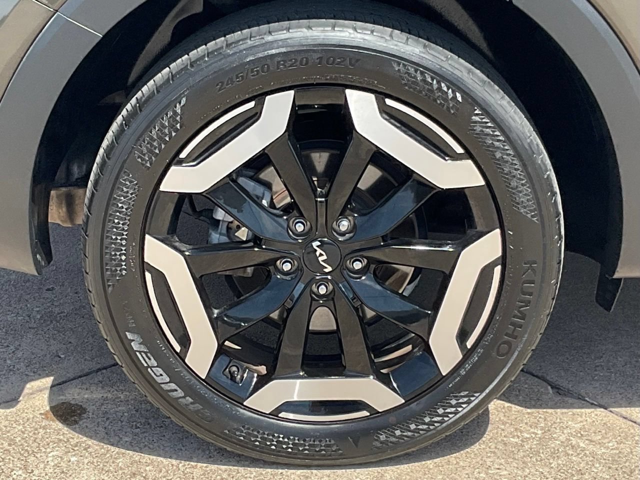 Used 2025 Kia Telluride S FWD image 7