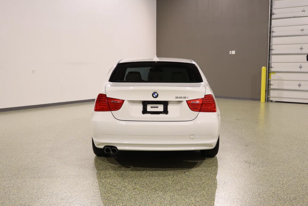 Used 2009 BMW 328i Sedan RWD image 9