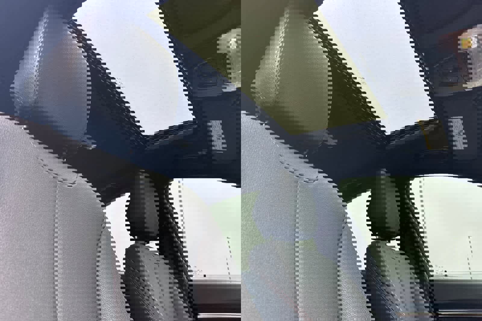 Used 2018 BMW 330e w/ Convenience Package image 17