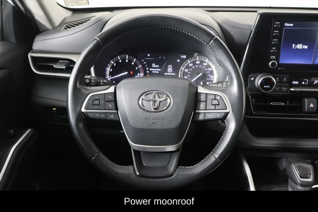 Used 2022 Toyota Highlander XLE FWD image 7