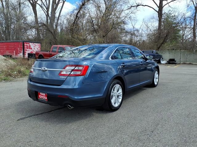 Used 2018 Ford Taurus SE image 8
