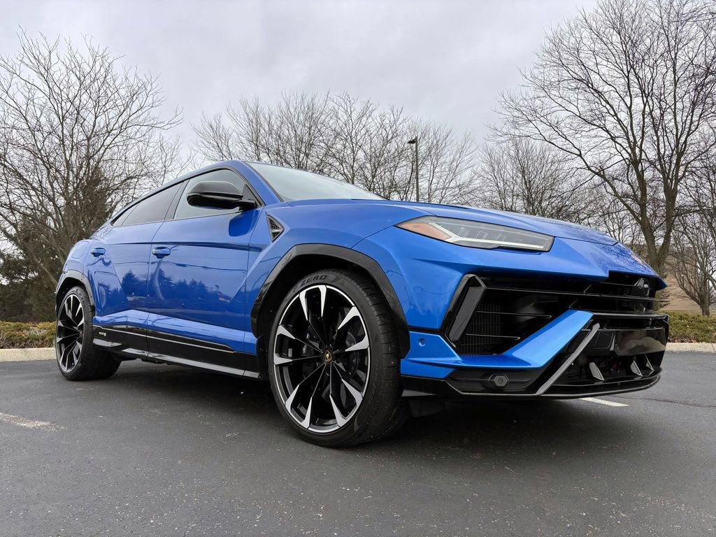 Used 2023 Lamborghini Urus S image 53