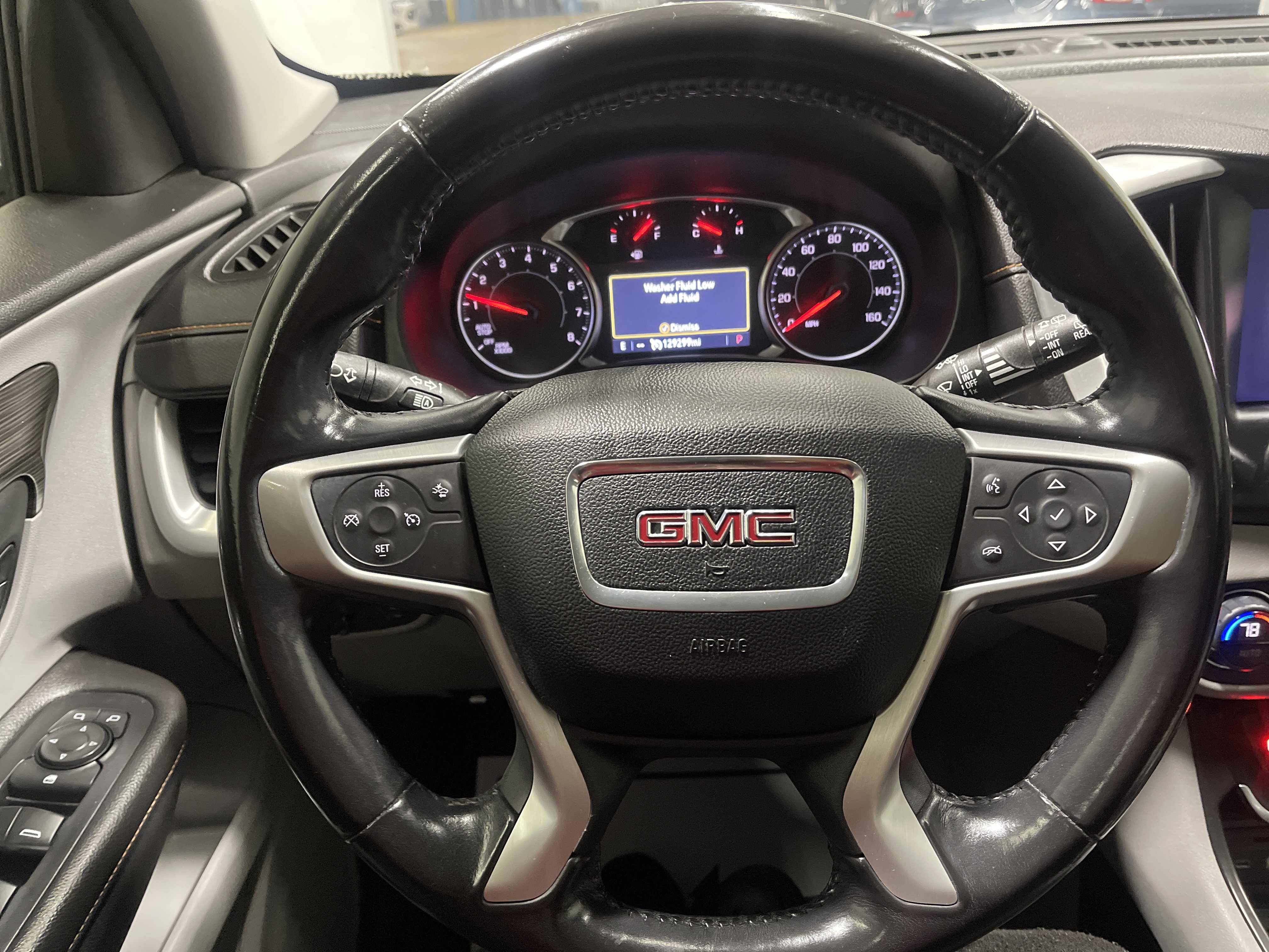 Used 2020 GMC Terrain SLT image 31