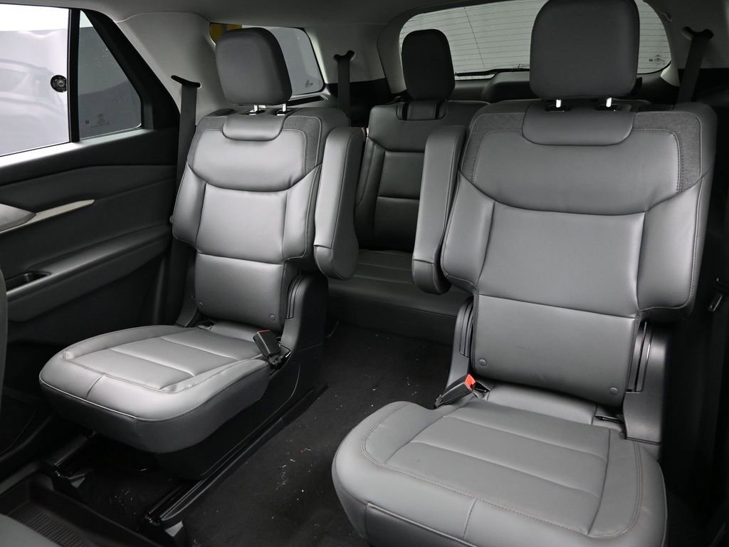 New 2026 Ford Explorer Active w/ Active Comfort Package image 27