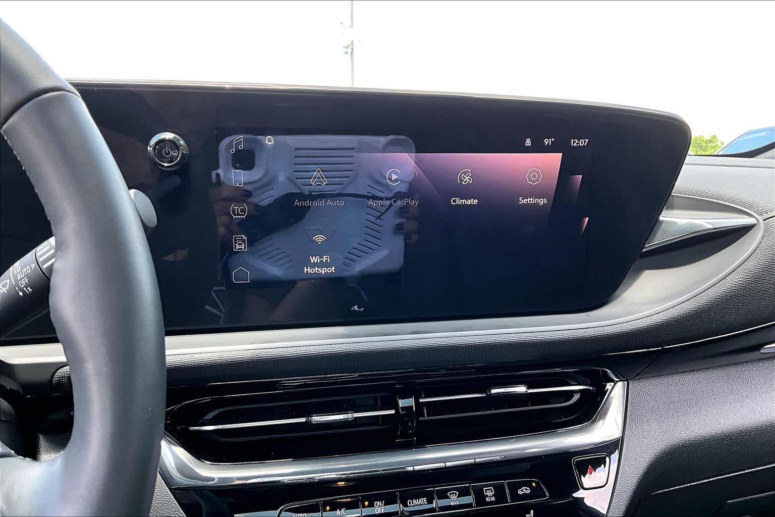 Used 2025 Buick Envista Avenir FWD image 35
