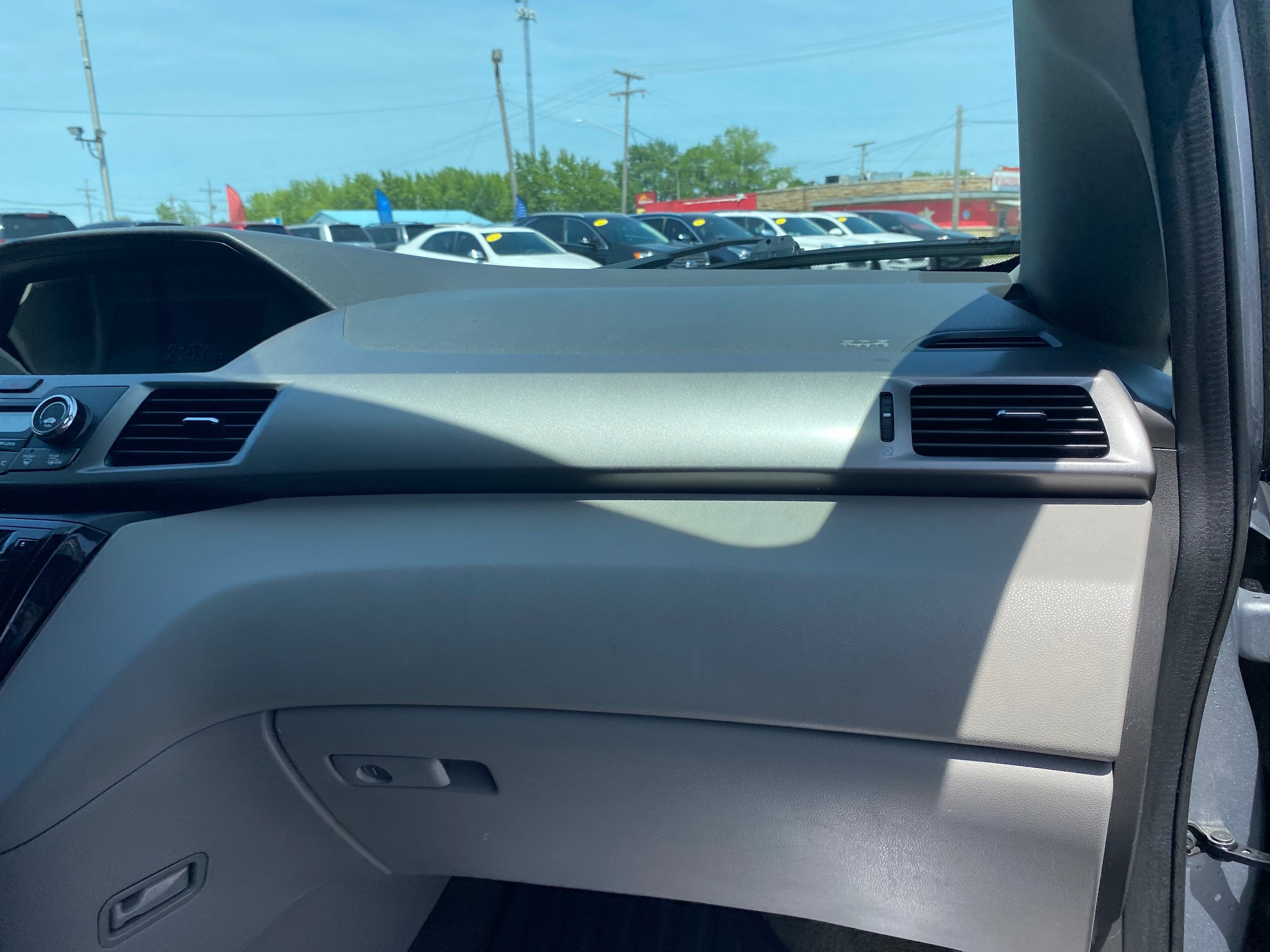Used 2016 Honda Odyssey SE image 16