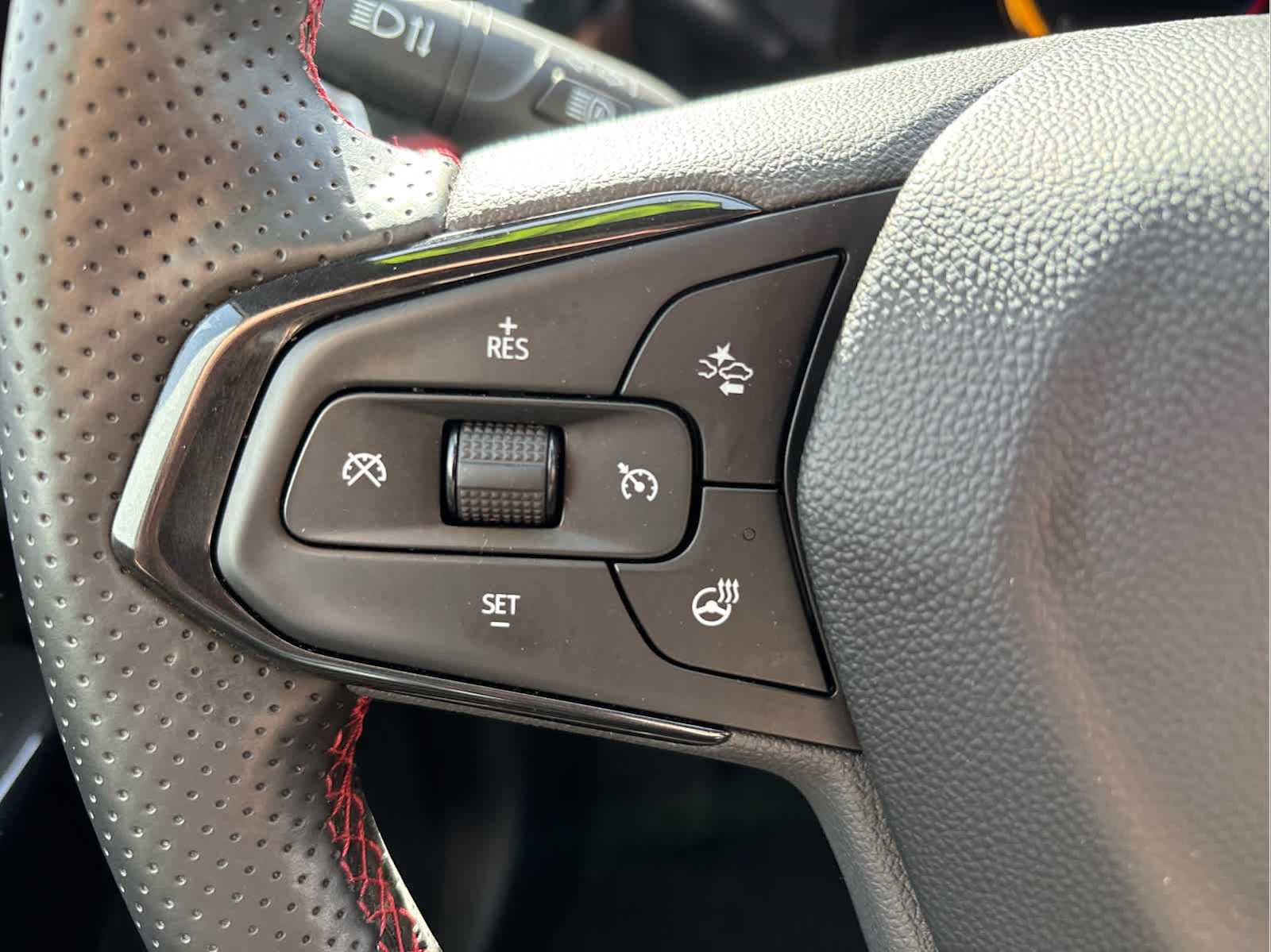 Used 2024 Chevrolet Trax RS w/ Driver Confidence Package image 23