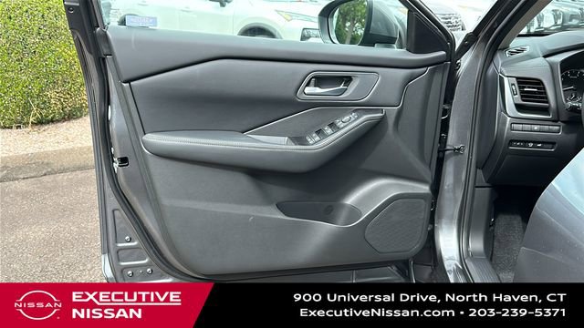 New 2026 Nissan Rogue SV image 9