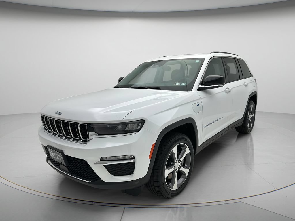 Used 2023 Jeep Grand Cherokee 4WD 4xe image 6