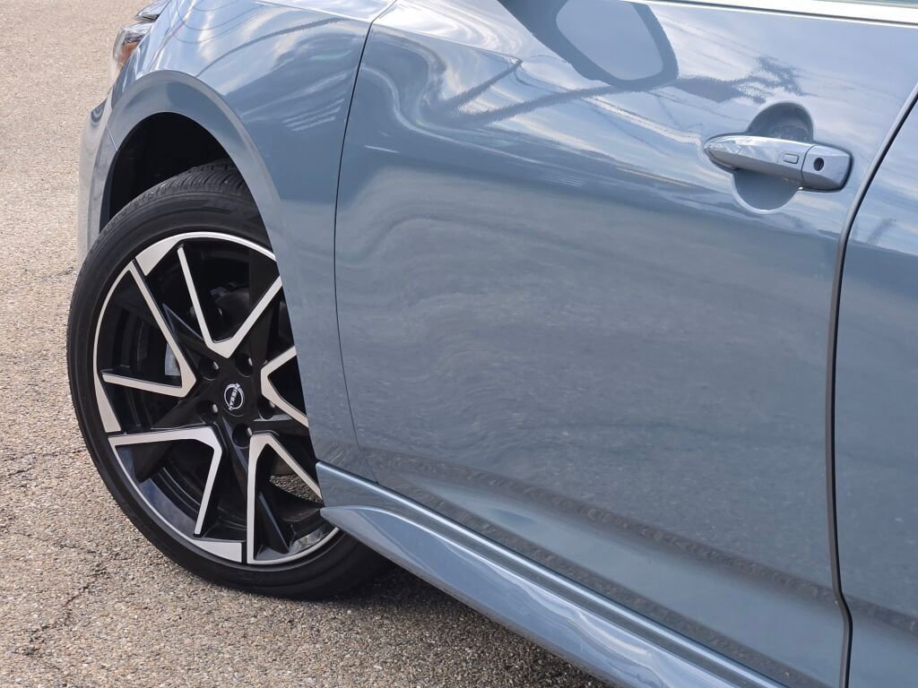 Used 2025 Nissan Sentra SR w/ SR Premium Package image 15