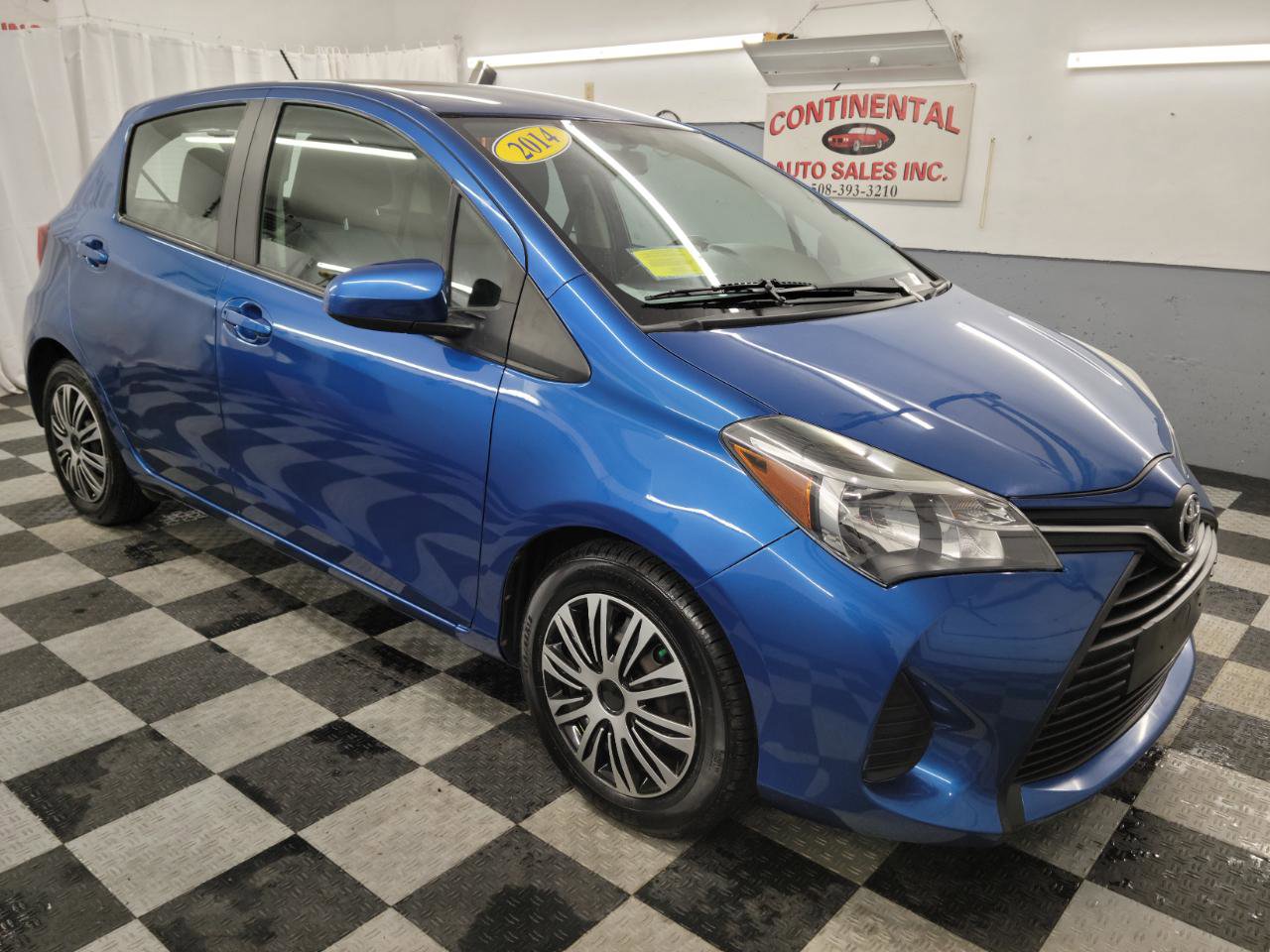 Used 2016 Toyota Yaris L FWD image 6