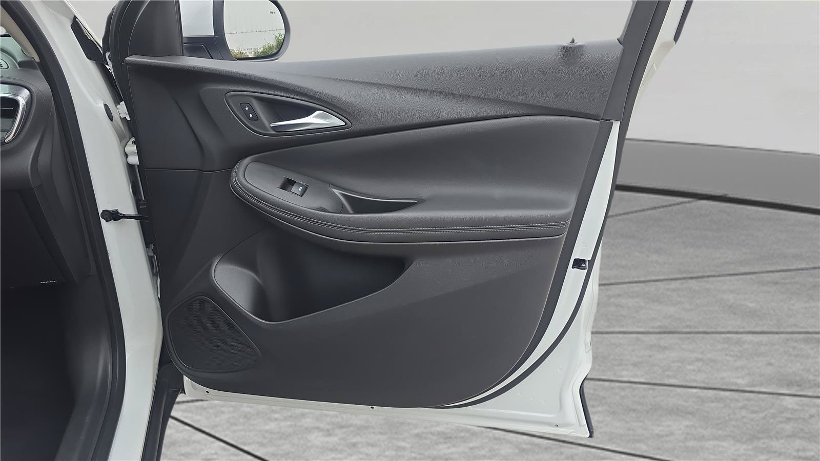 Used 2024 Buick Encore GX Preferred FWD image 15
