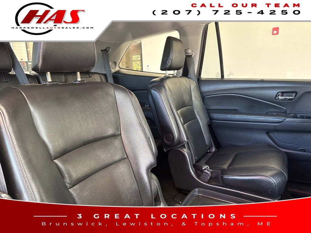 Used 2020 Honda Pilot Touring image 13
