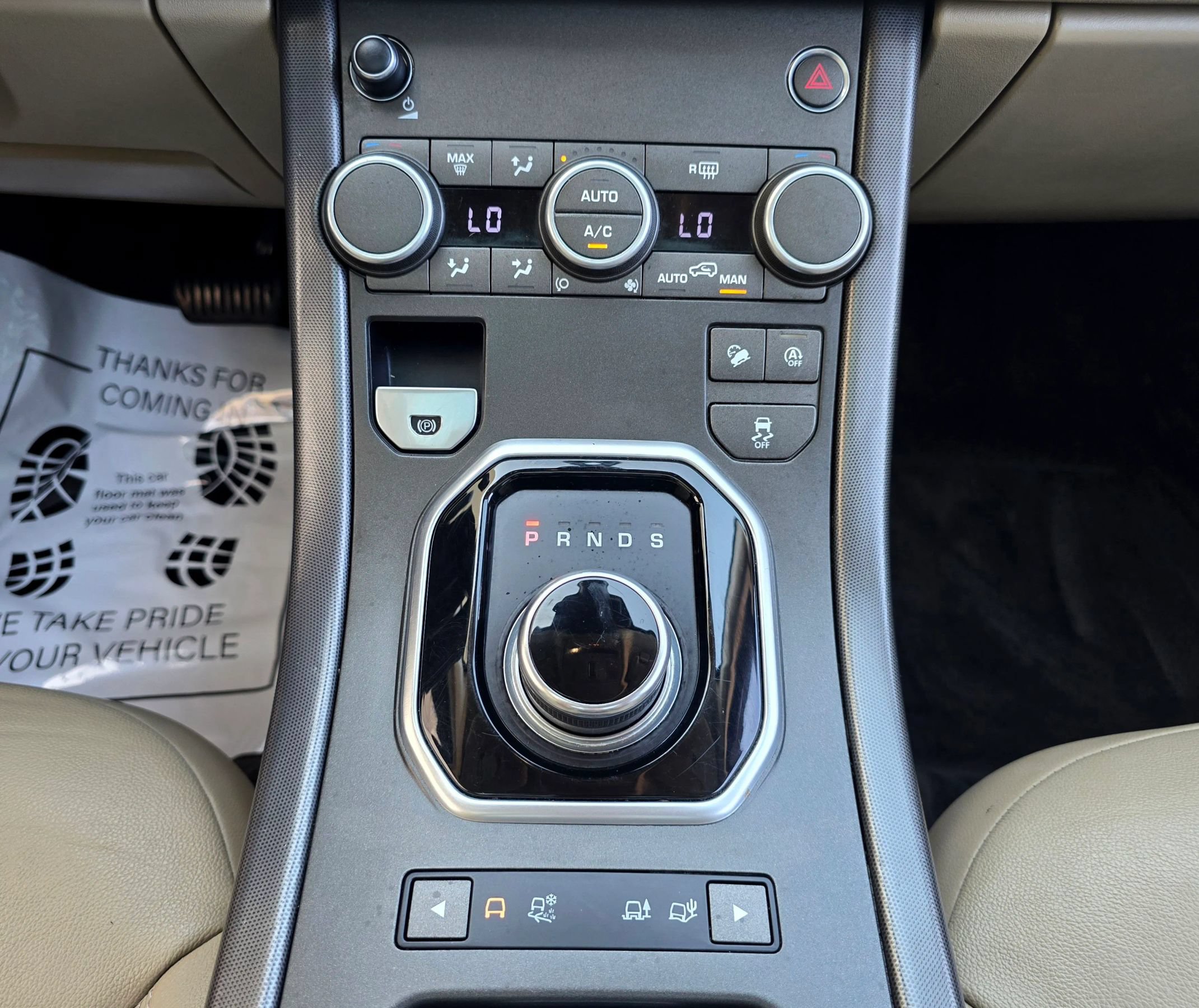 Used 2018 Land Rover Range Rover Evoque SE Premium AWD/4WD image 33