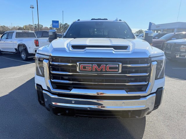 Used 2025 GMC Sierra 2500 SLT w/ SLT Premium Package image 3