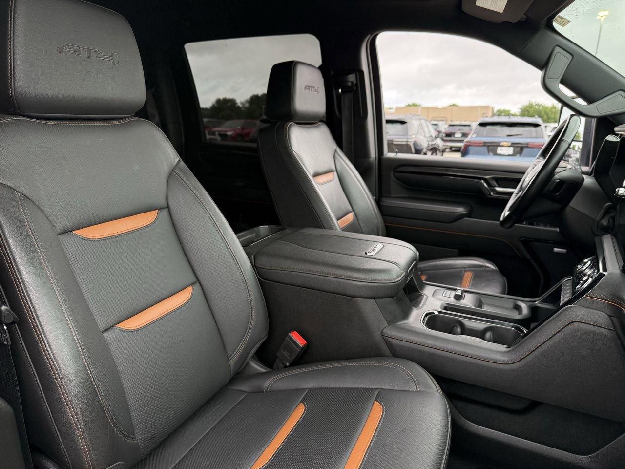 Used 2024 GMC Sierra 2500 AT4 AWD/4WD image 24