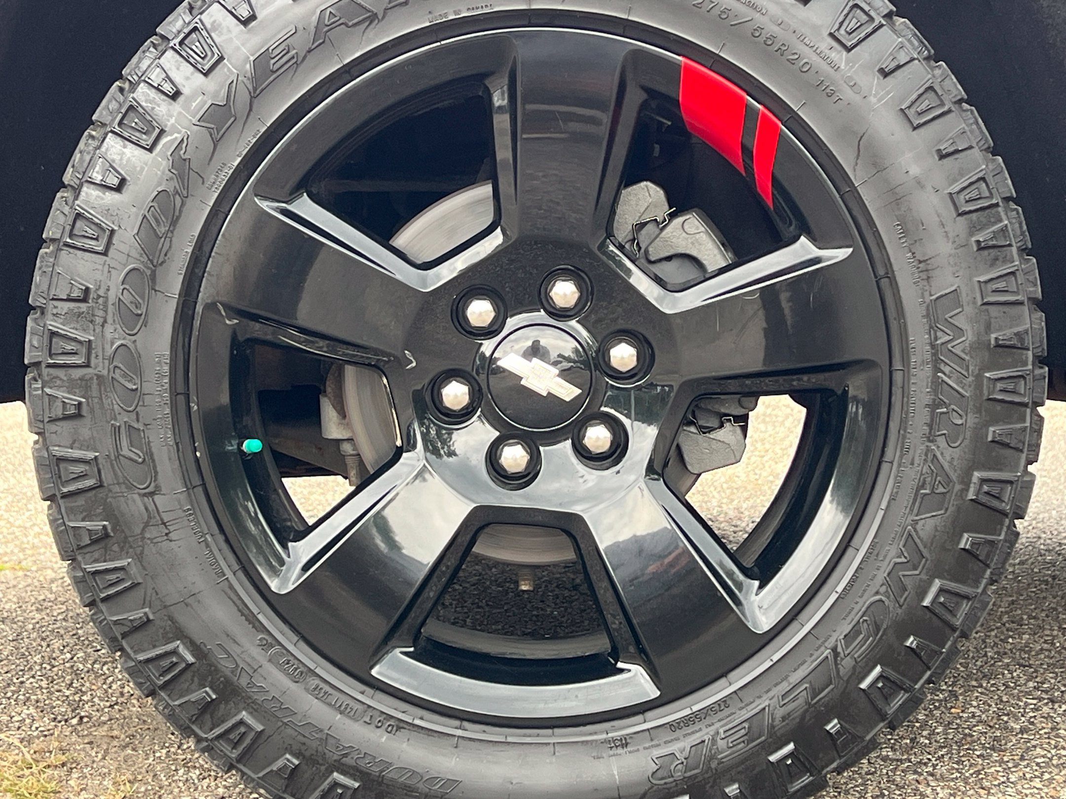 Used 2018 Chevrolet Silverado 1500 LT w/ Redline Edition AWD/4WD image 12
