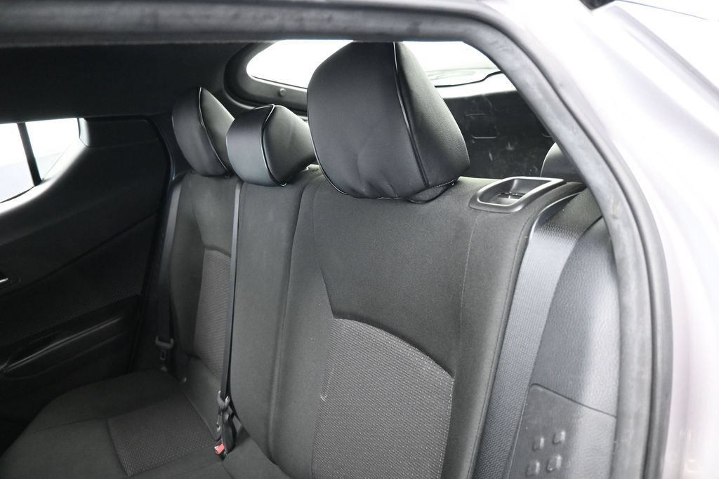 Used 2019 Toyota C-HR LE FWD image 28
