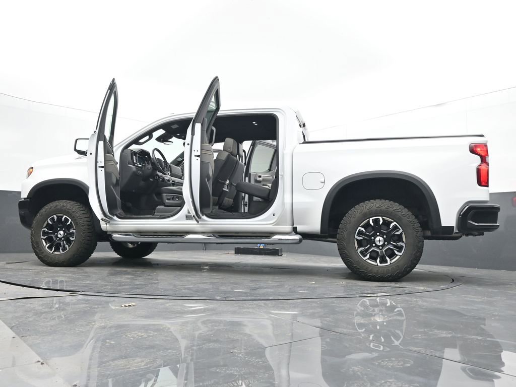 Used 2024 Chevrolet Silverado 1500 ZR2 w/ Technology Package AWD/4WD image 54