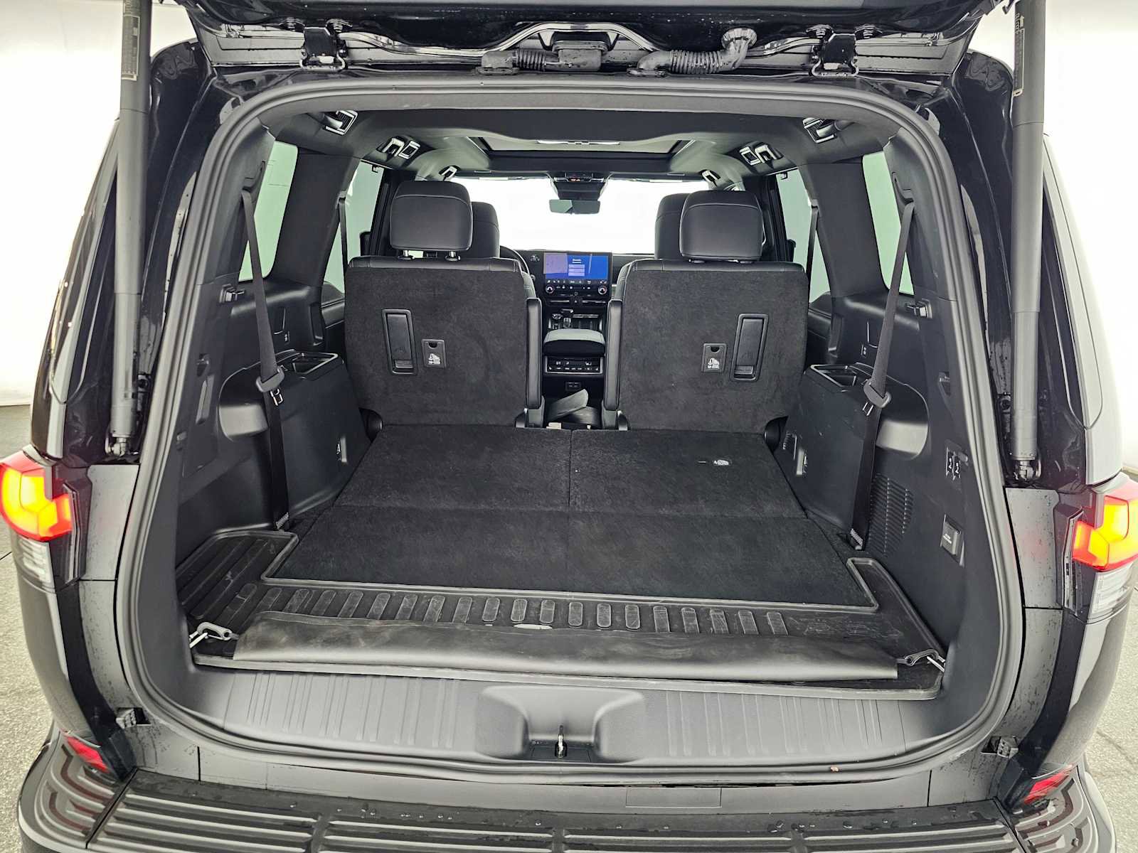 Used 2024 Lexus GX 550 w/ Accessory Package (2T) image 16