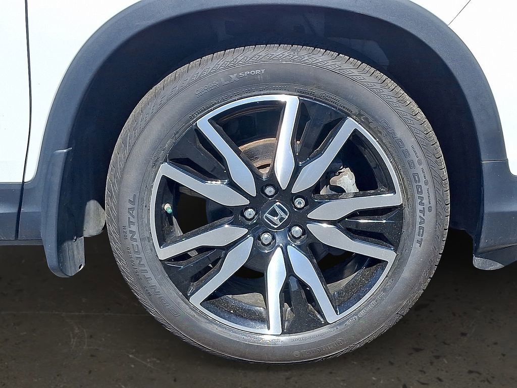 Used 2022 Honda Pilot Touring image 9