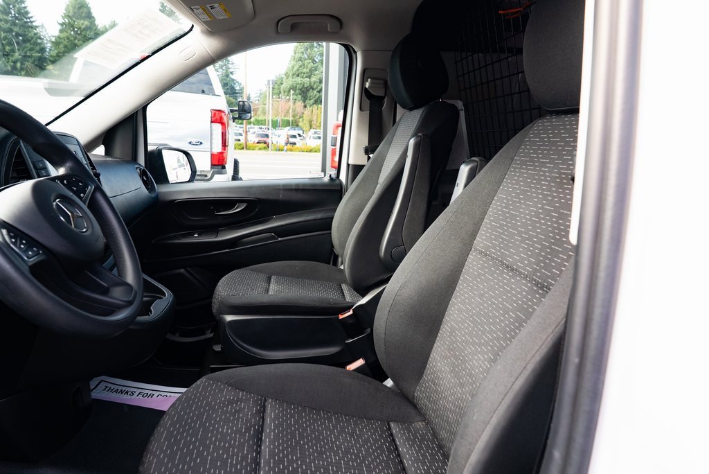 Used 2023 Mercedes-Benz Metris image 16